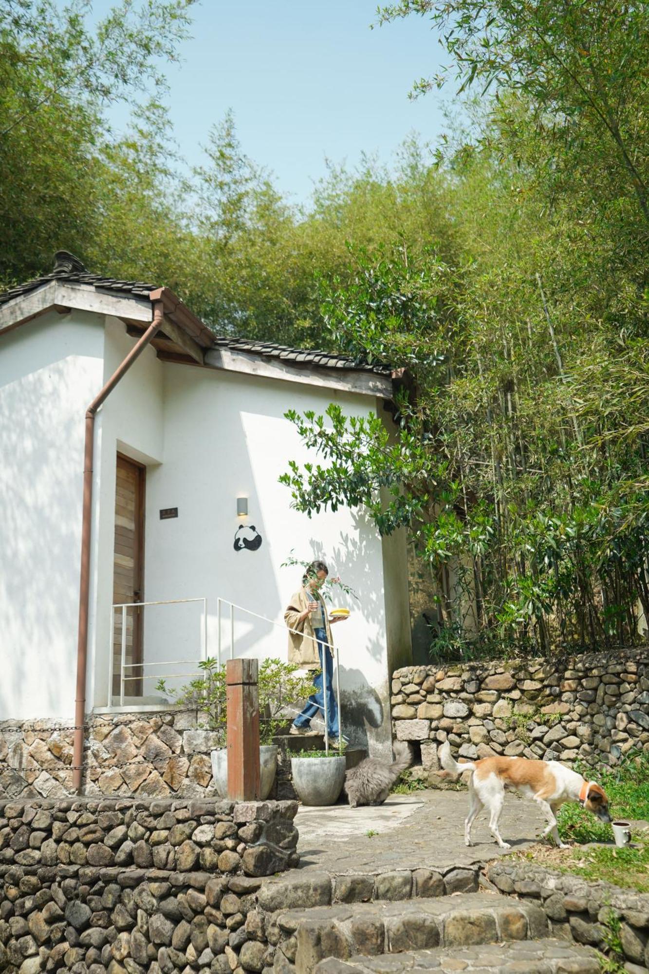 July Bamboo Hostel Deqing Dış mekan fotoğraf